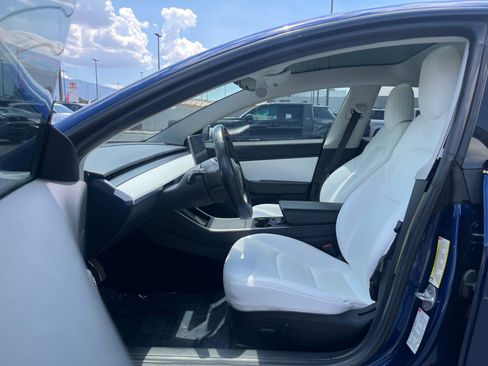 Used 2018 Tesla Model 3 Long Range AWD/4WD image 11