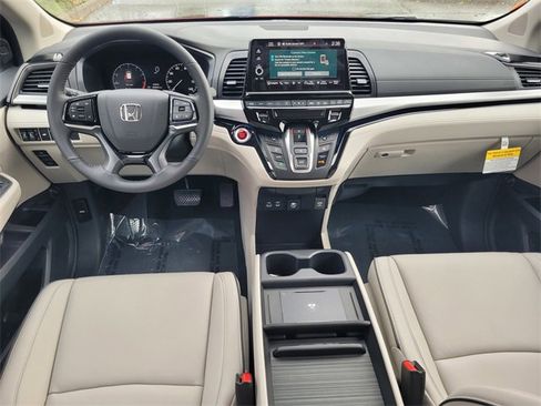 New 2026 Honda Odyssey Touring image 10