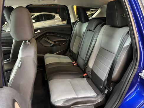 Used 2016 Ford Escape SE w/ SE Cold Weather Package FWD image 10