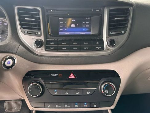 Used 2016 Hyundai Tucson Sport FWD image 13