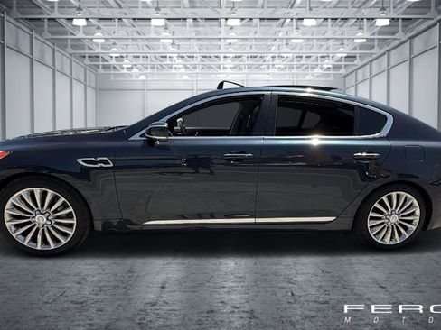 Used 2015 Kia K900 Luxury RWD image 2