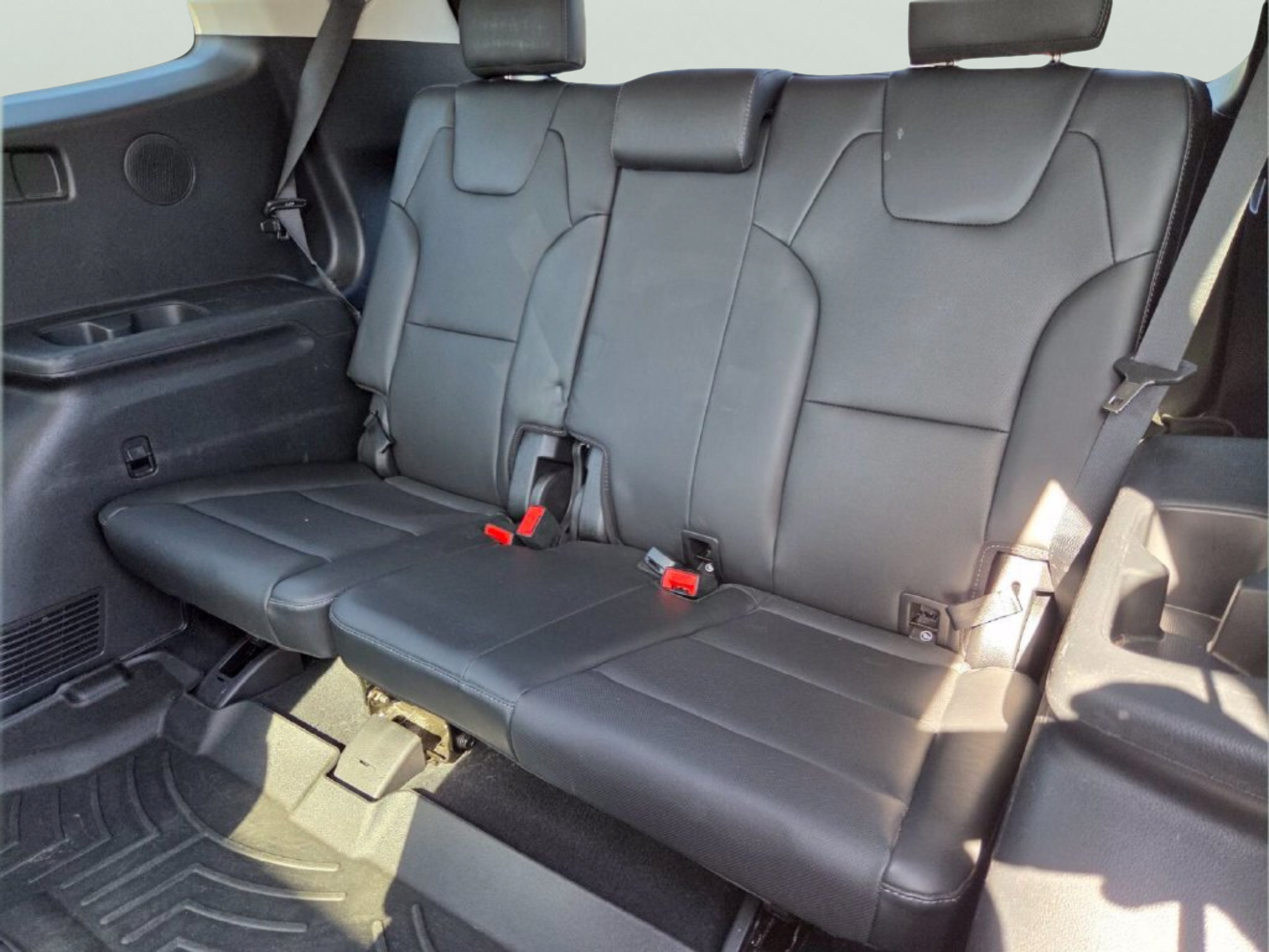 Used 2021 Kia Telluride SX w/ Towing Package FWD image 12
