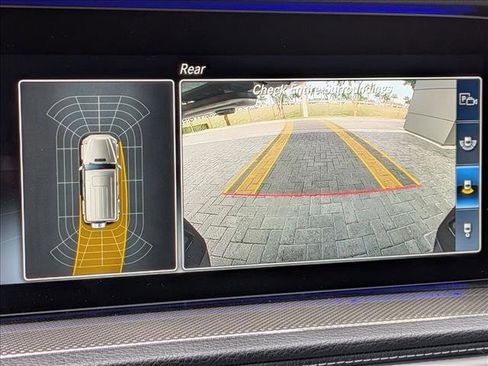 Used 2021 Mercedes-Benz G 550 image 13