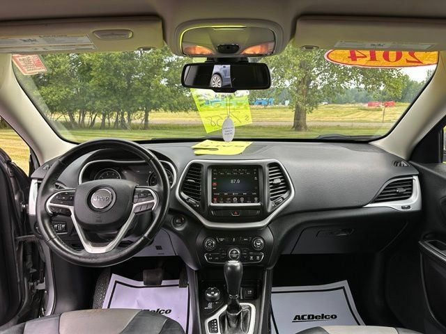 Used 2014 Jeep Cherokee Limited AWD/4WD image 15