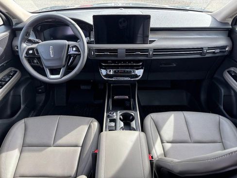 New 2026 Lincoln Corsair Premiere image 11