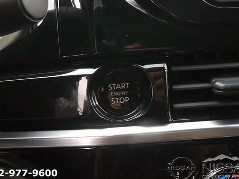 New 2025 Nissan Pathfinder SV image 29