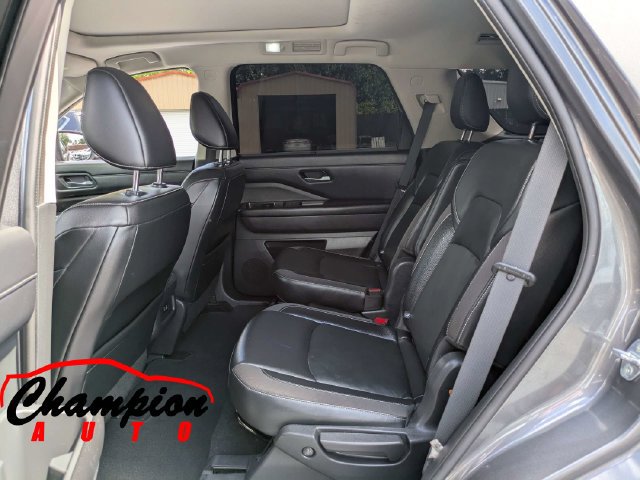 Used 2022 Nissan Pathfinder SL w/ SL Premium Package FWD image 19