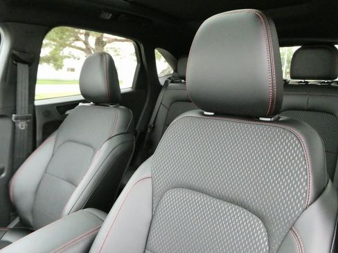 New 2025 Ford Escape ST-Line Elite w/ Tech Pack #2 image 28