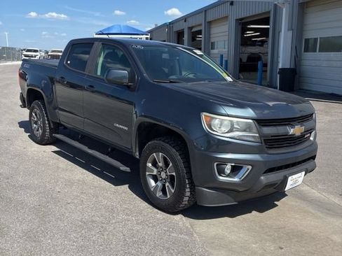 Used 2019 Chevrolet Colorado Z71 AWD/4WD image 10