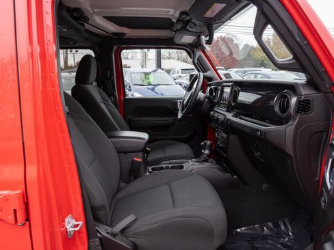 Used 2023 Jeep Wrangler Unlimited Sport AWD/4WD image 28