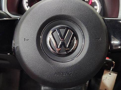 Used 2013 Volkswagen Beetle 2.0T image 45