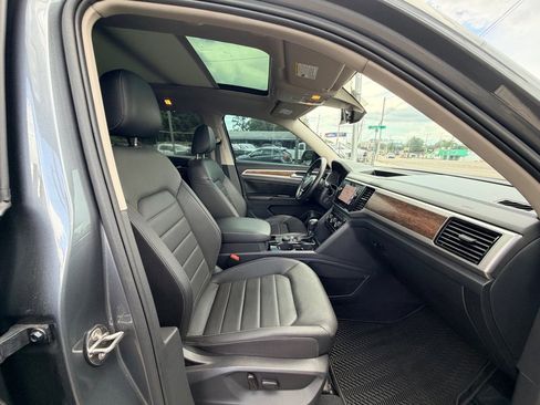 Used 2019 Volkswagen Atlas SEL Premium AWD/4WD image 18