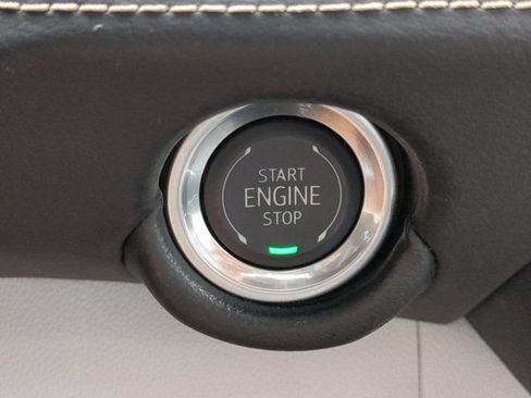Used 2025 Chevrolet Suburban Premier AWD/4WD image 26