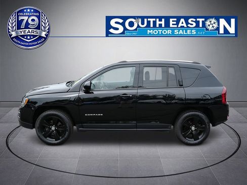 Used 2017 Jeep Compass High Altitude AWD/4WD image 7