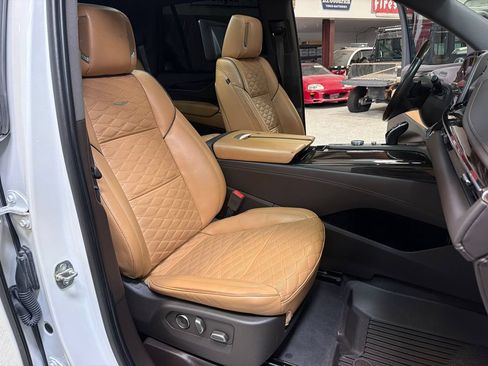 Used 2021 Cadillac Escalade Sport w/ Driver Assist Tech Package RWD image 39