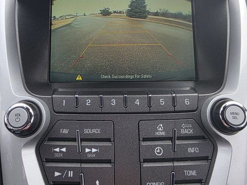 Used 2016 Chevrolet Equinox LS image 19