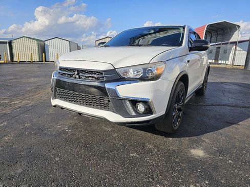 Used 2019 Mitsubishi Outlander Sport ES image 2