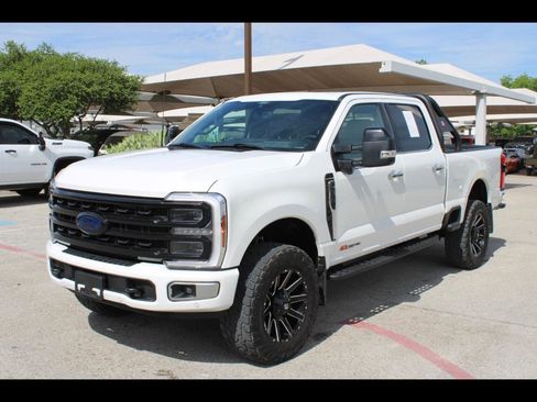 Used 2024 Ford F250 Platinum w/ Tremor Off-Road Package AWD/4WD image 1