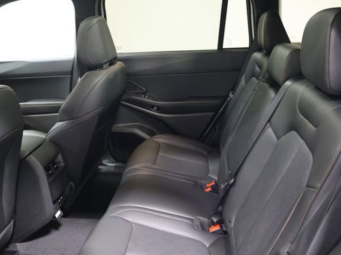 New 2026 Jeep Cherokee Overland image 11