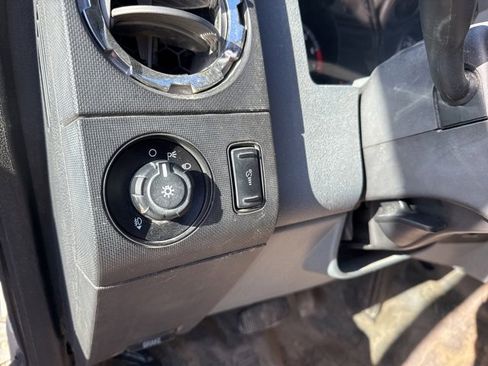 Used 2015 Ford F250 XLT w/ Camper Package image 6