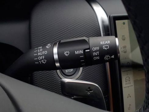 Used 2026 Land Rover Discovery Sport Landmark image 17