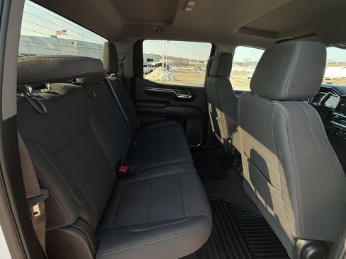 Used 2025 Chevrolet Silverado 1500 LT image 12