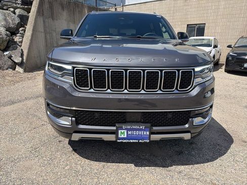 Used 2024 Jeep Wagoneer Series II w/ Flexible Seating Group AWD/4WD image 10