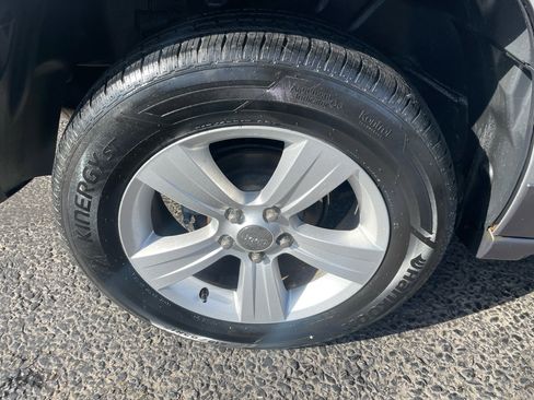 Used 2014 Jeep Patriot Latitude image 13