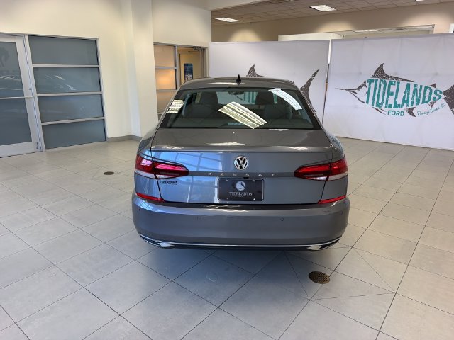 Used 2022 Volkswagen Passat 2.0T FWD image 6