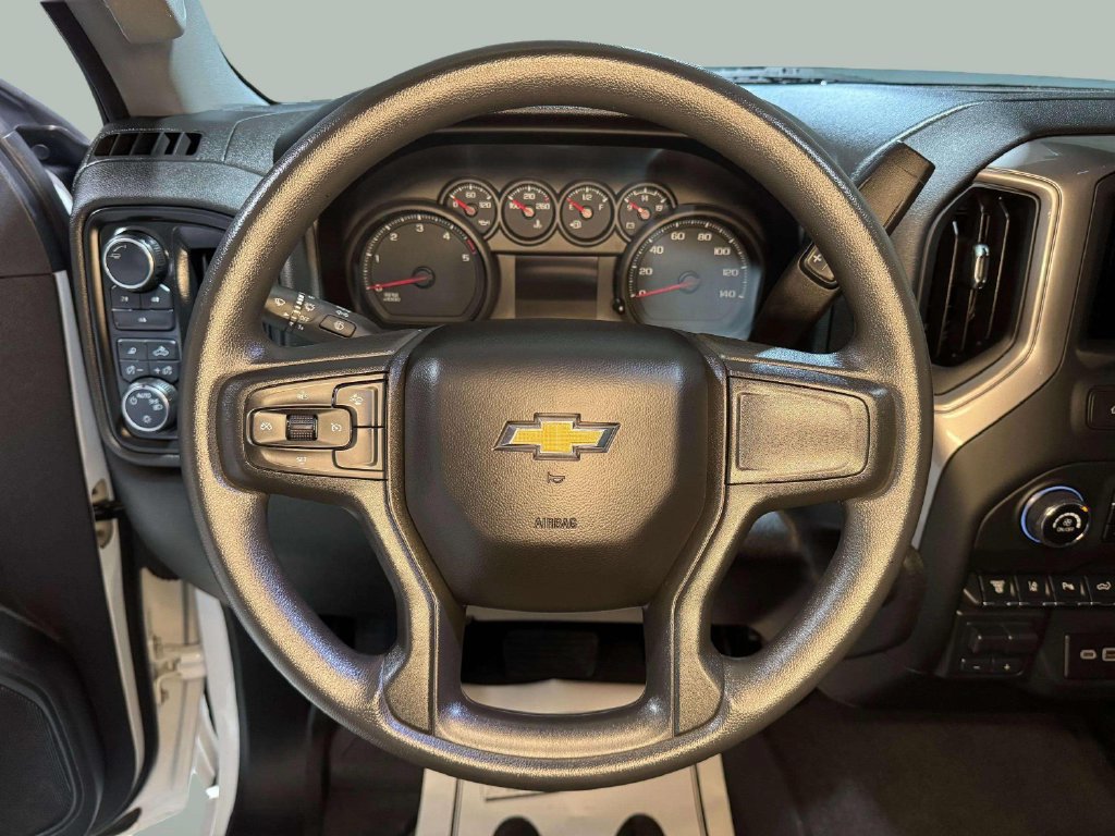 Used 2024 Chevrolet Silverado 2500 Custom AWD/4WD image 21