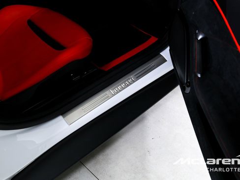 Used 2023 Ferrari Roma image 21