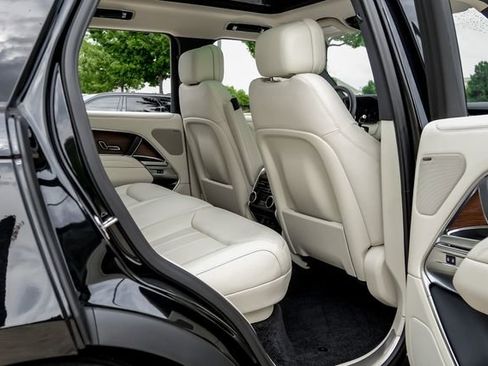 Used 2024 Land Rover Range Rover SE AWD/4WD image 45