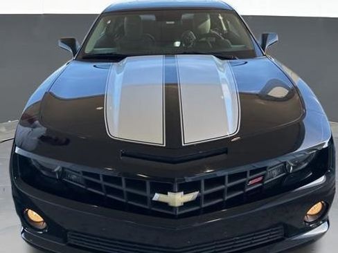 Used 2010 Chevrolet Camaro SS w/ RS Package image 2