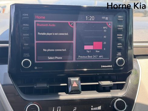 Used 2022 Toyota Corolla LE w/ LE Premium Package FWD image 19