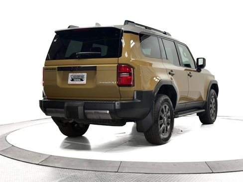 Certified 2024 Toyota Land Cruiser image 11