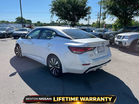 Used 2025 Nissan Sentra SV w/ SV Premium Package FWD image 7