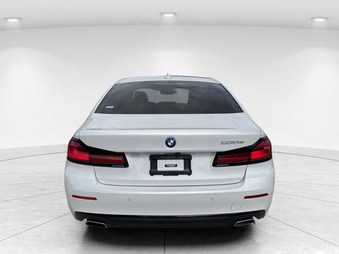 Certified 2023 BMW 530e w/ Premium Package RWD image 5