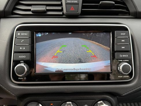 Used 2025 Nissan Versa S w/ Trunk Package image 21