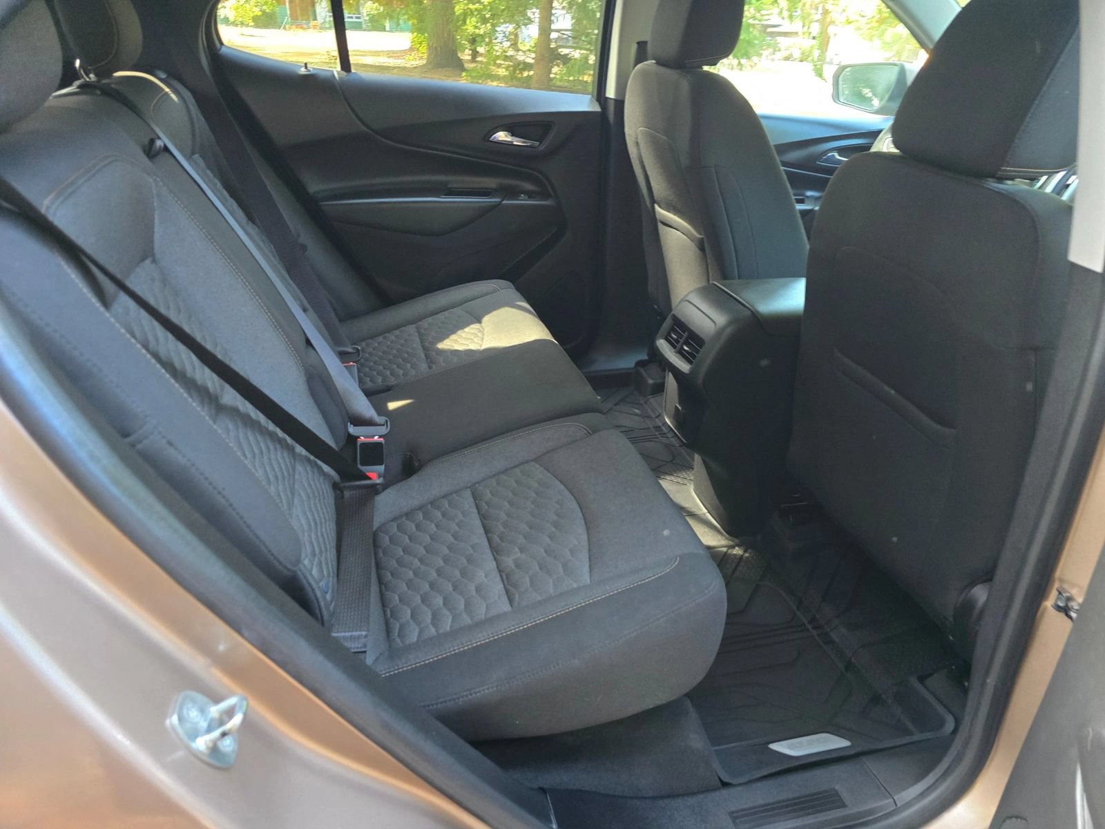 Used 2018 Chevrolet Equinox LT AWD/4WD image 15