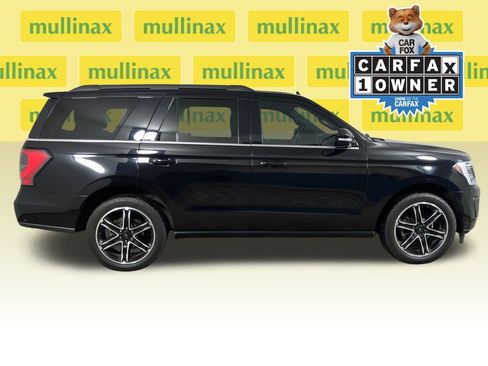Used 2021 Ford Expedition Limited image 2