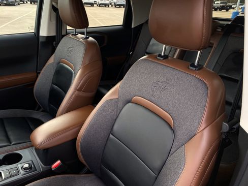 Used 2024 Ford Bronco Sport Outer Banks w/ Tech Package image 12