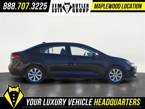 Used 2023 Toyota Corolla LE image 5