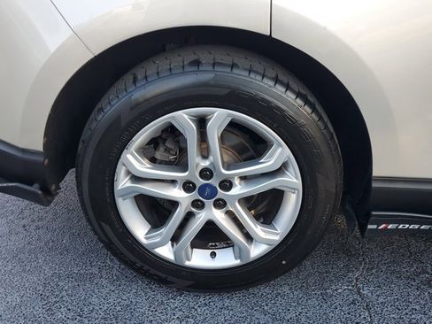 Certified 2018 Ford Edge Titanium image 7