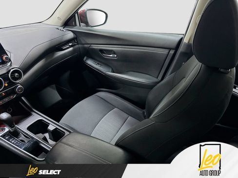 Used 2024 Nissan Sentra SV FWD image 24