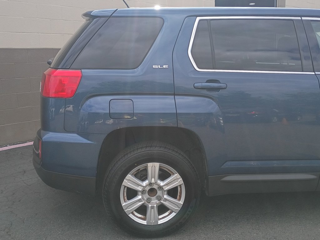 Used 2016 GMC Terrain SLE FWD image 4