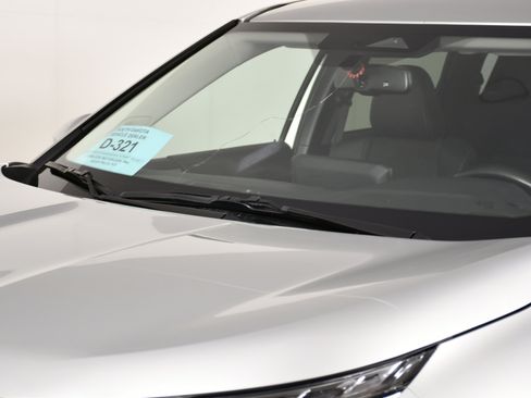 Used 2024 Mitsubishi Outlander SE image 12