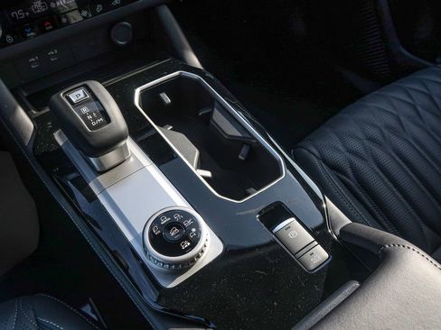 New 2026 Mitsubishi Outlander SEL AWD/4WD image 37
