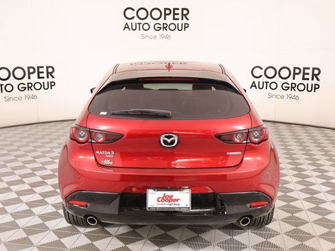 Used 2020 MAZDA MAZDA3 Premium image 22