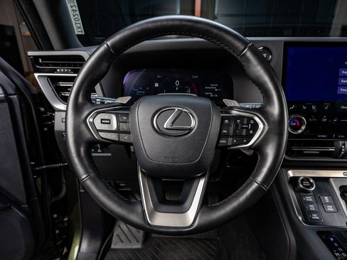 Used 2024 Lexus GX 550 AWD/4WD image 14