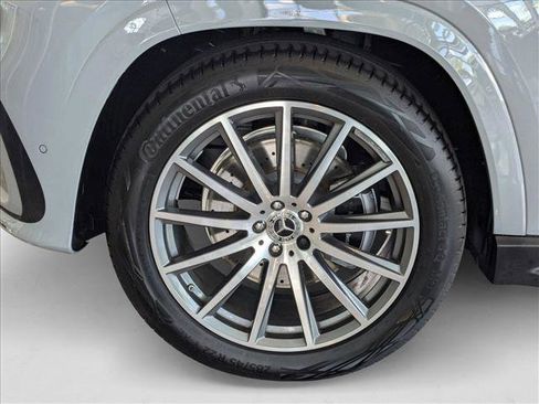 New 2025 Mercedes-Benz GLS 580 4MATIC image 14